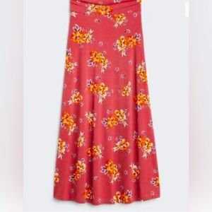 Brand new maxi skirt-tags still on!
